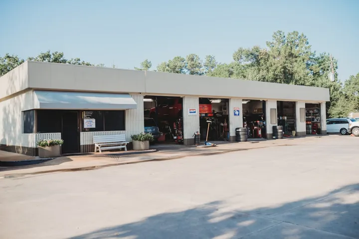 Kingwood Service Center