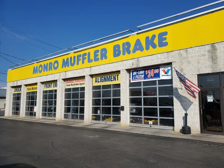 Monro outlet muffler brakes