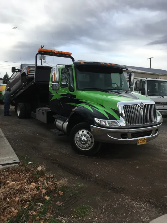 Oscar's Auto Repair & Towing