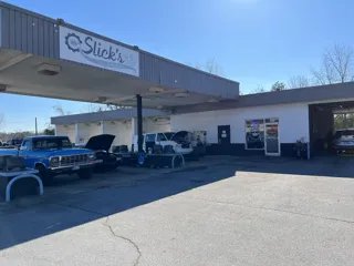 Slick's In & Out Oil Change