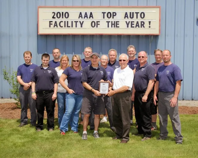 Dupont's Service Center