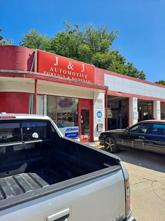 J & J Automotive