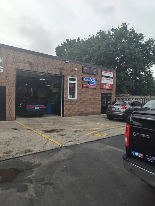 Tech Savvy Automotive