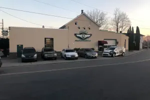 Dave's Automotive