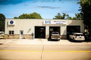 Dale's Service Center